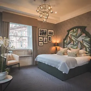 The Rutland & Hotel