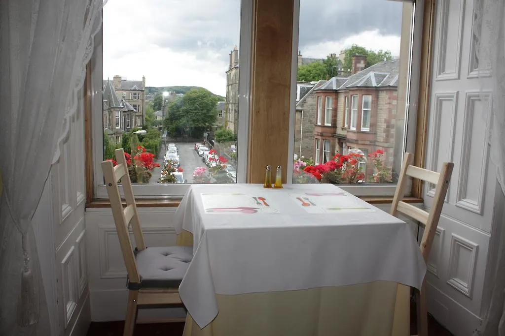 Bed & Breakfast Airdenair Guest House EDI