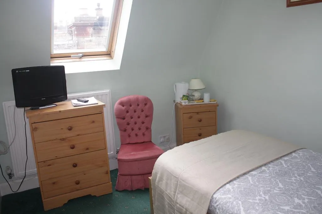 Airdenair Guest House Edinburgh Bed & Breakfast